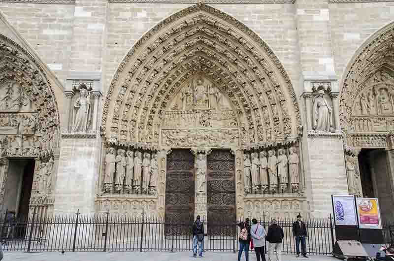 36 - Francia - Paris - catedral de Notre Dame.jpg